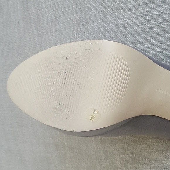 Used BCBG Generation JAXX Peep Toe Platform Pump Heel Patent Shoe - Picture 2 of 7